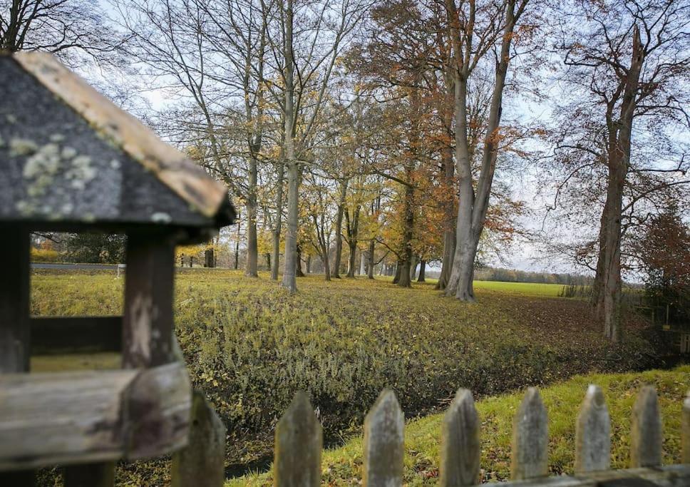 Walshford Lodge Cowthorpe Eksteriør billede