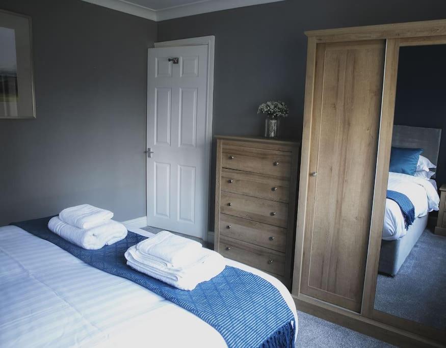Walshford Lodge Cowthorpe Eksteriør billede